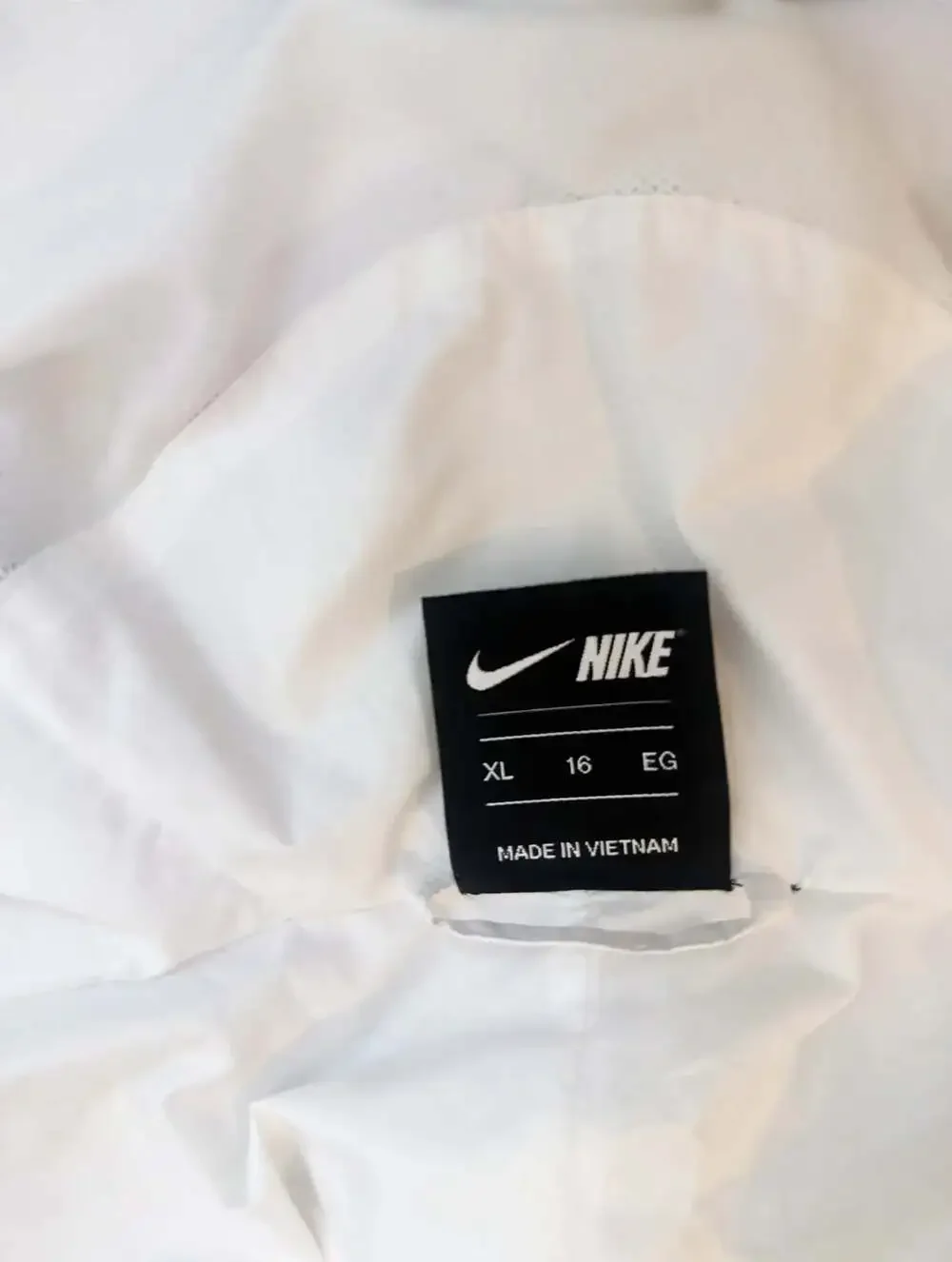 Nike Sportswear Windrunner Black and White Hooded Jacket Youth XL 16